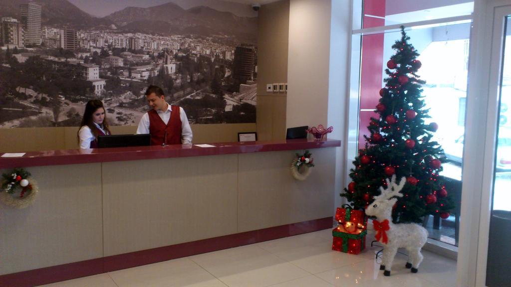 Sky 2 Hotel Tiranë Ngoại thất bức ảnh