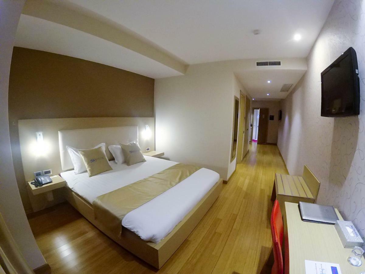 Sky 2 Hotel Tiranë Ngoại thất bức ảnh